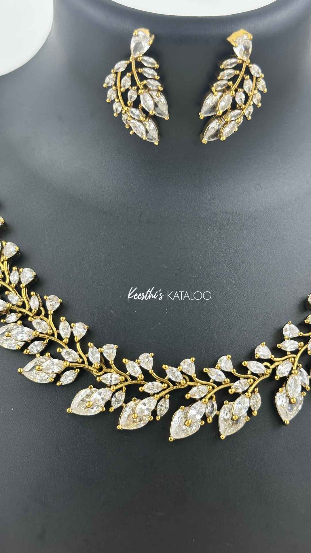 KA1040 - Crystal Vine Necklace
