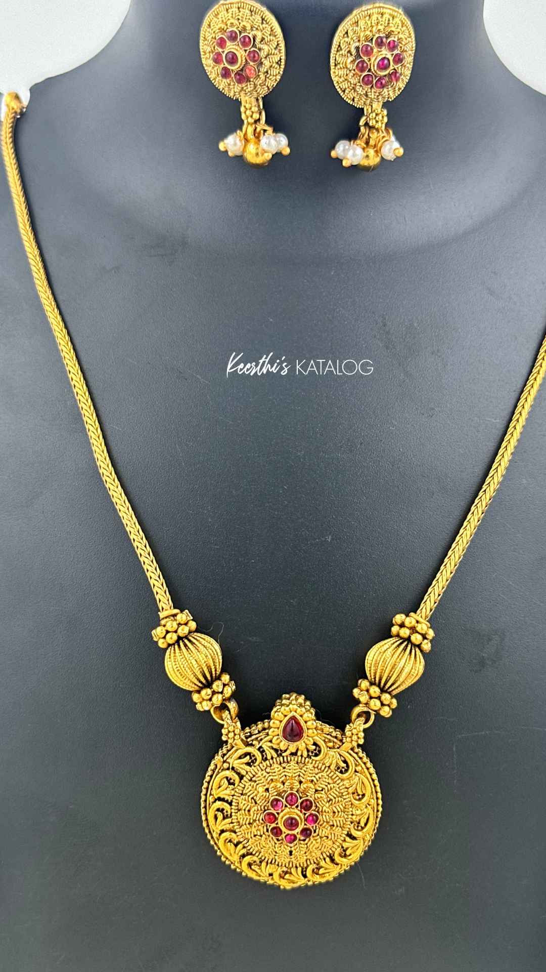 KN1063 - Ruby Medallion Chain Set