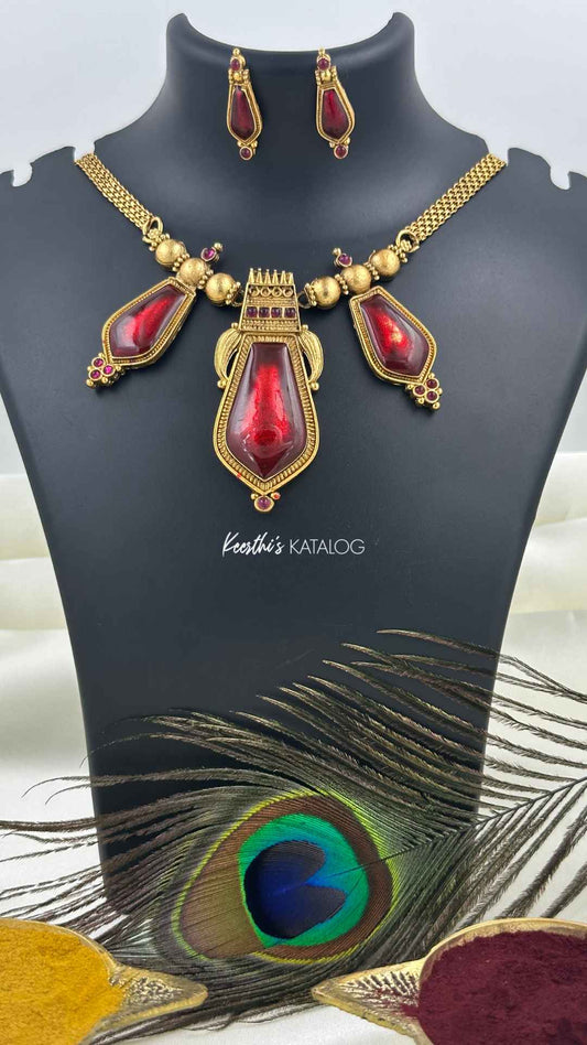 KN1161 - Rakta Radiance Necklace Set