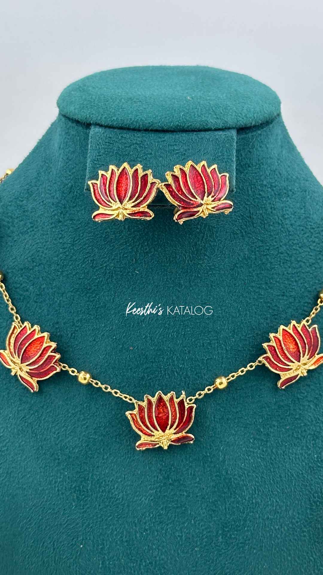 KC1044 - Lotus Cascade Choker