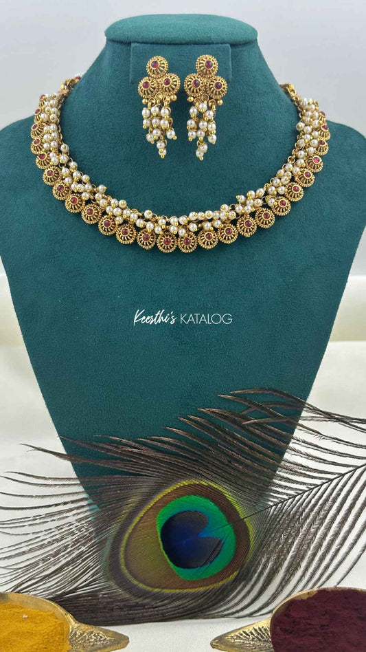 KN1224 - Rosette Pearl Necklace