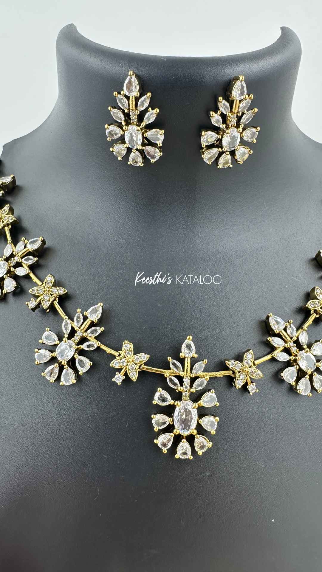 KA1075 - Celeste Pushpam Maala