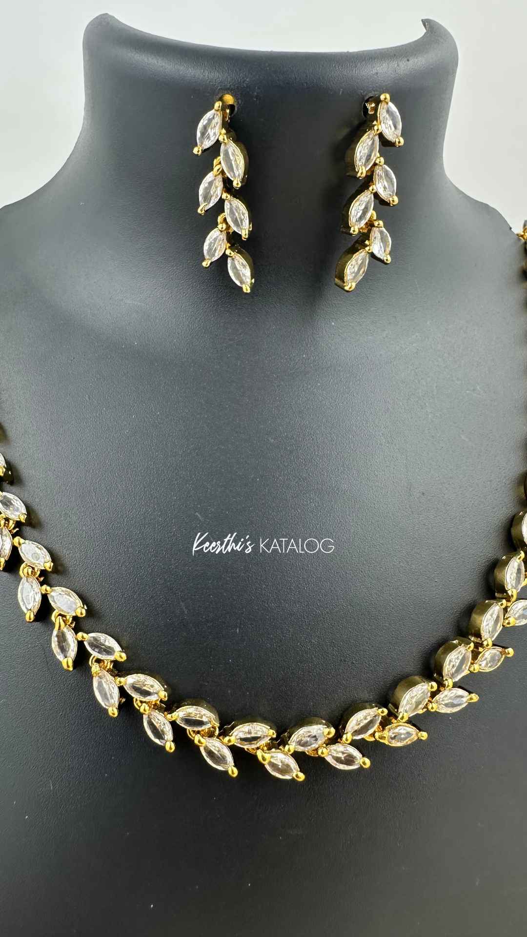 KA1082 - The Symphony of Leaves