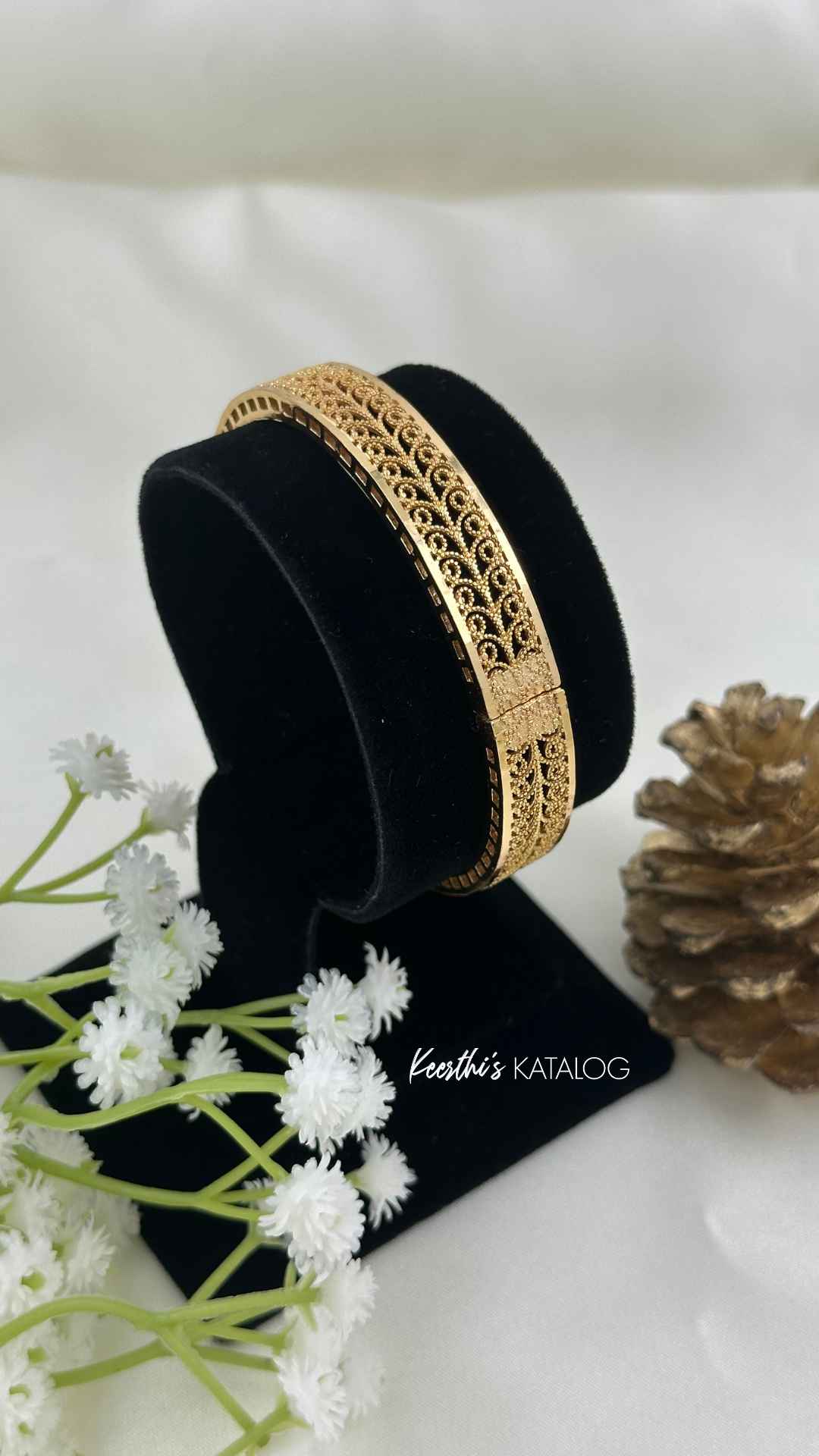 KB1037 - Regal Jali Valakal