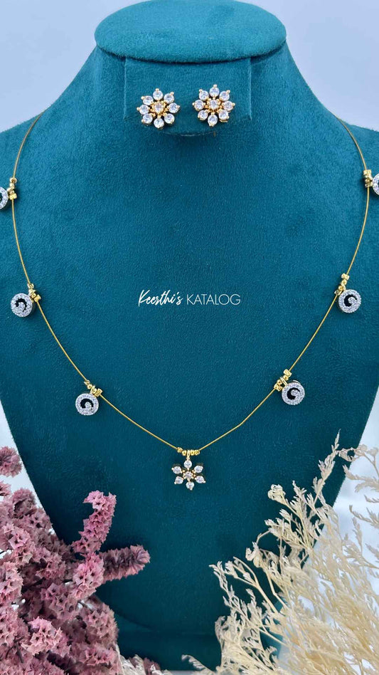 KN1190 - Stella Floral Necklace