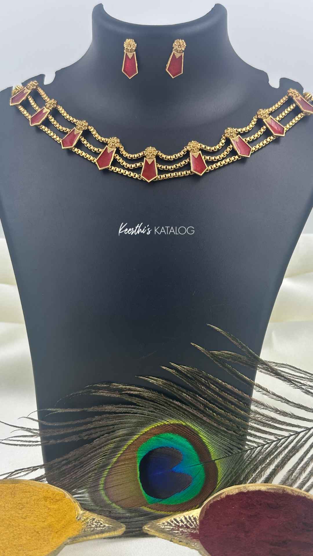 KC1039 - Crimson Crest Choker