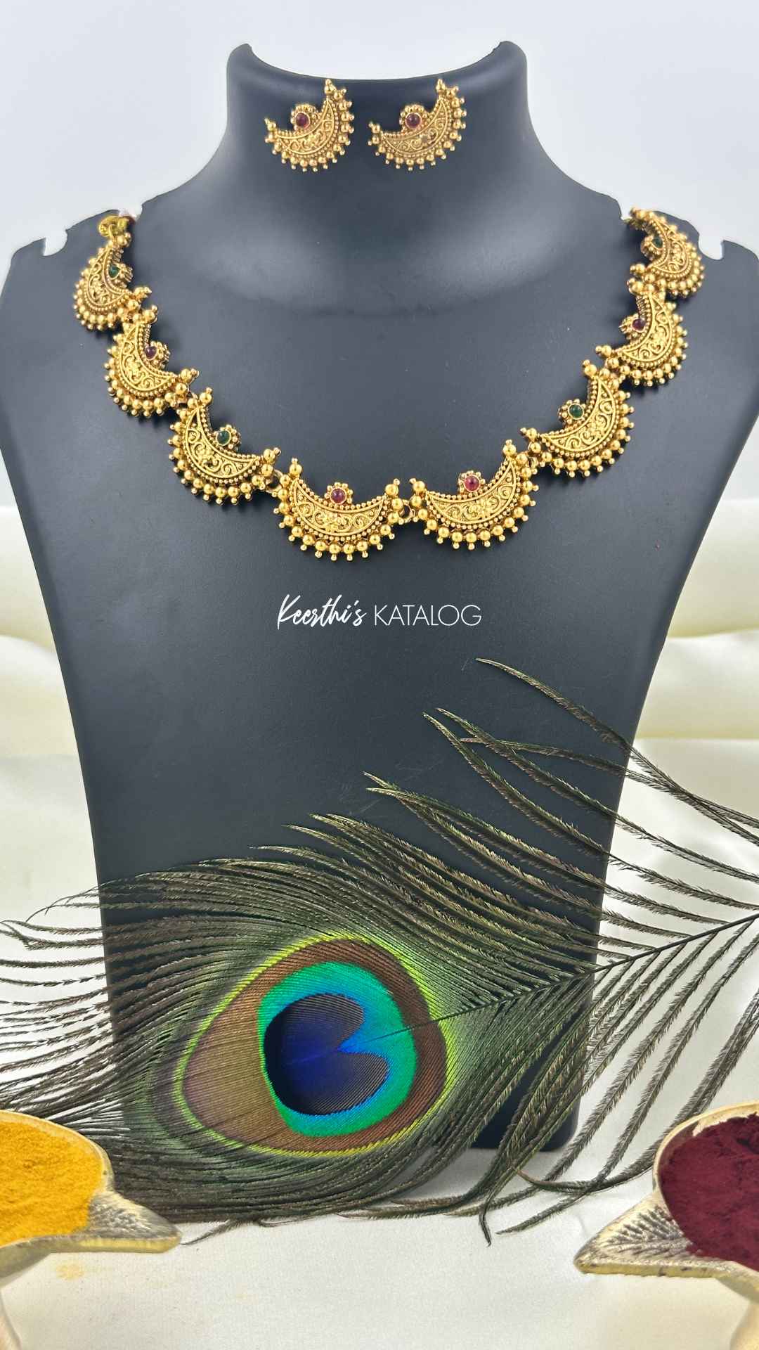 KN1039 - Chandrika Necklace