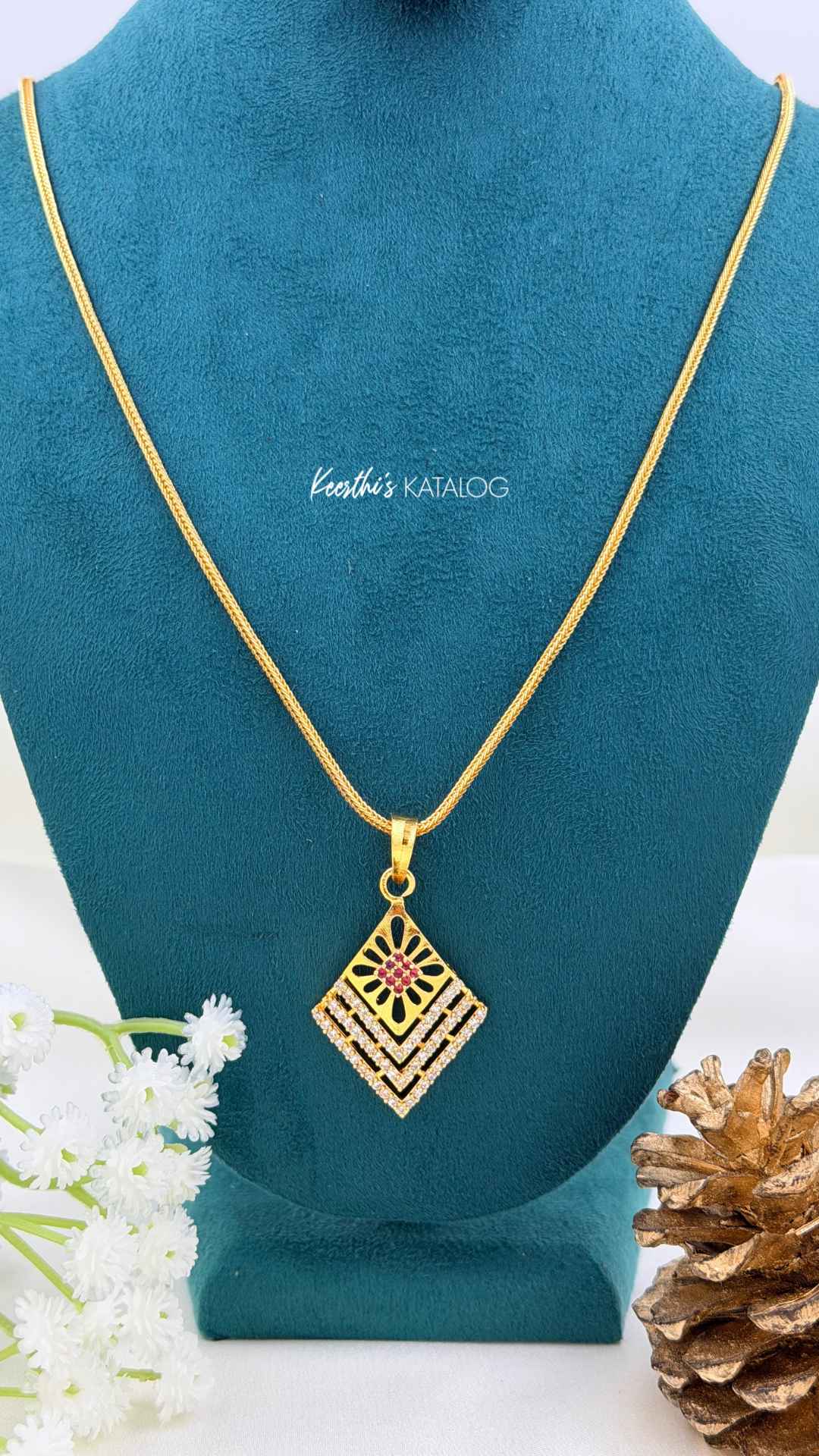 KG1057 - Geo-Step Medallion