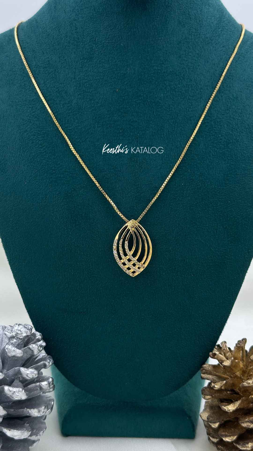 KG1052 - Aurelia Matrix Pendant