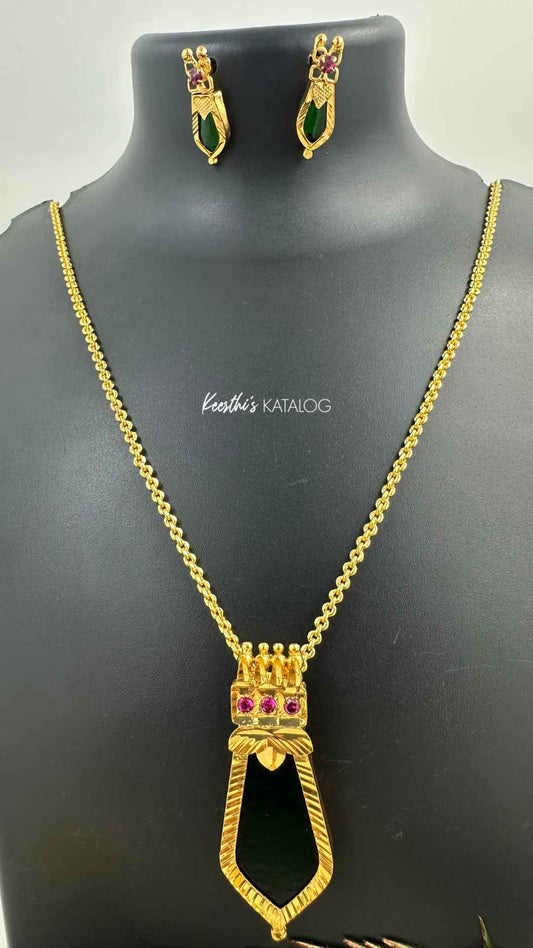 KG1000 - Kerala Nagapadam Chain Pendant