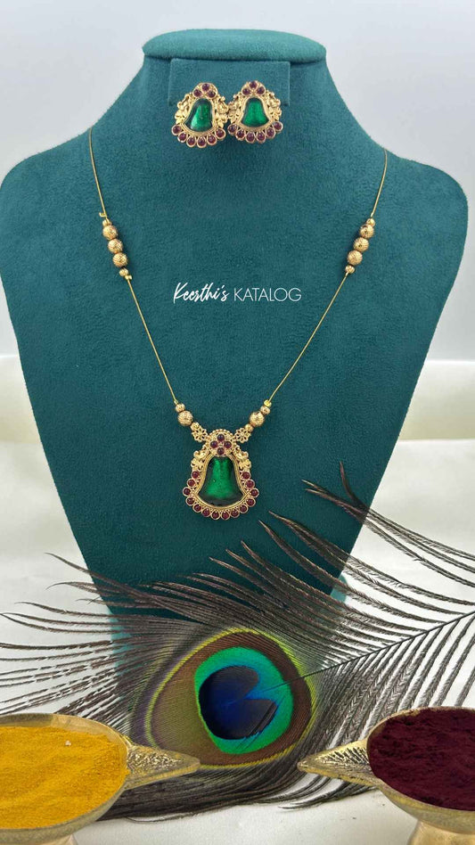 KN1228 - Emerald Dewdrop Necklace