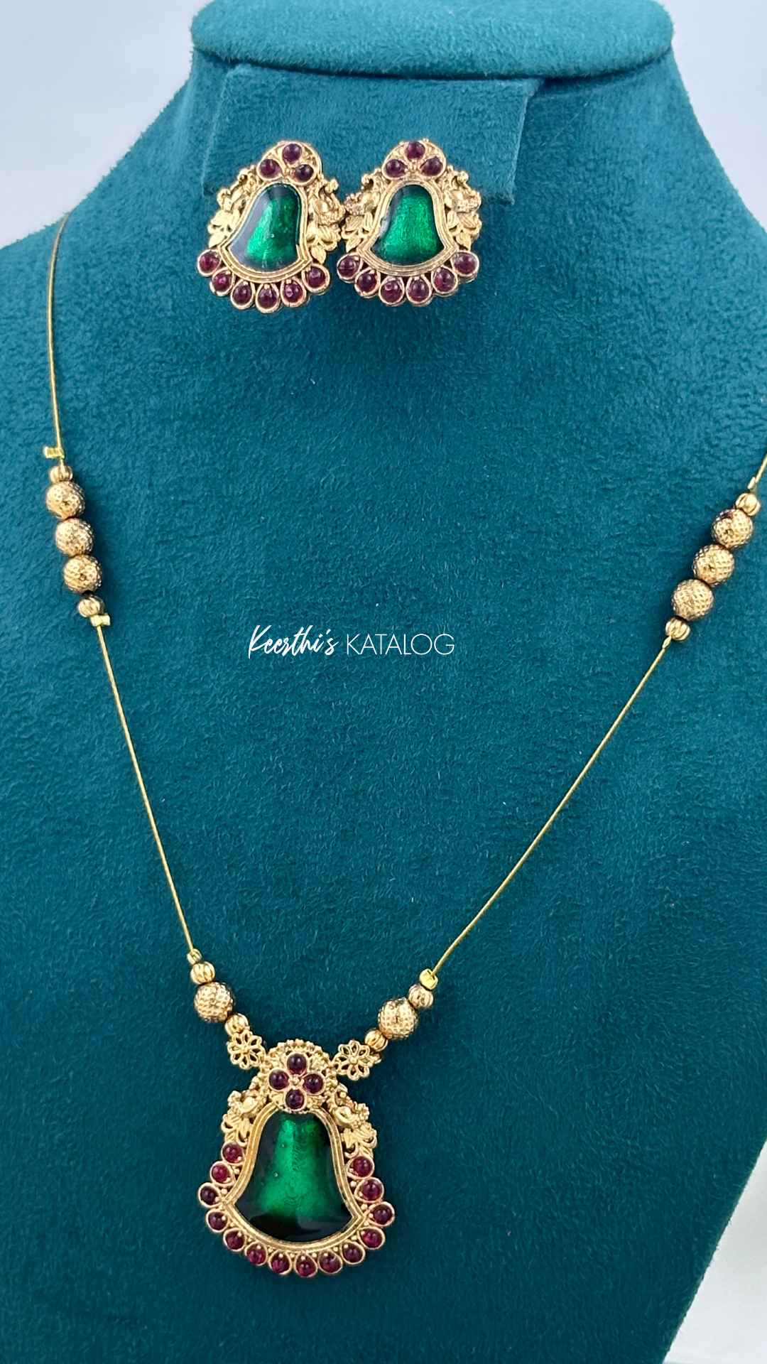 KN1228 - Emerald Dewdrop Necklace