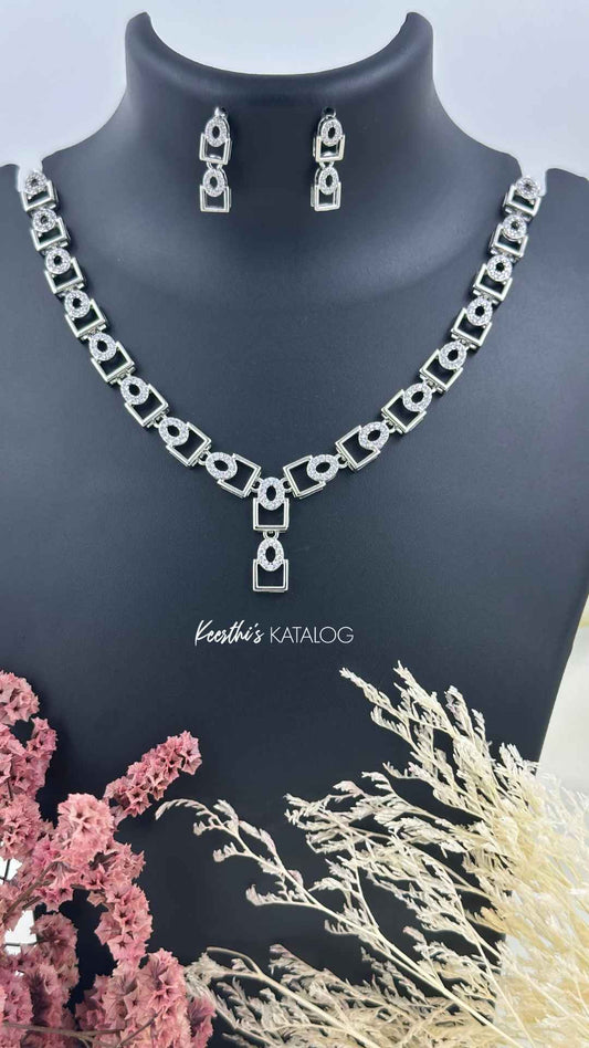 KA1061 - The Aura Velli Necklace