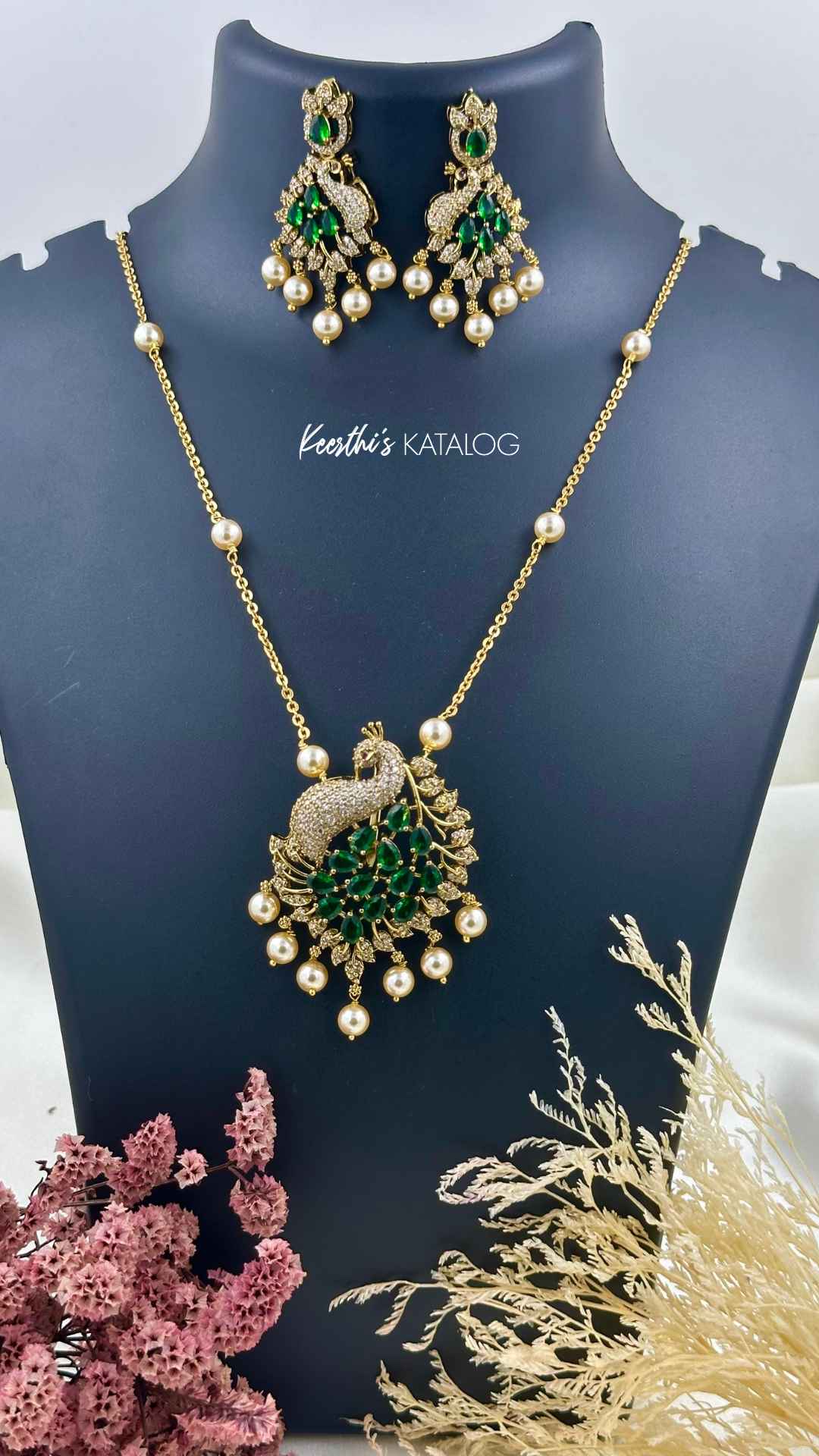 KN1185 - Mayura Pearl Pendant Set