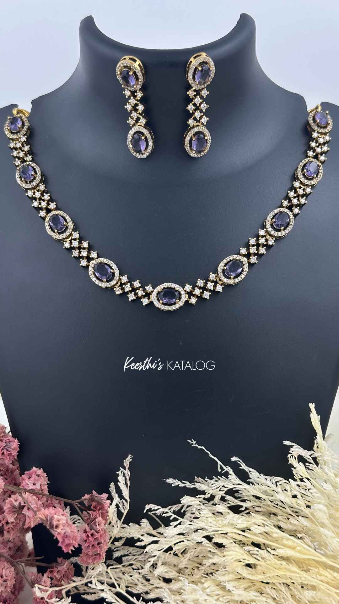 KA1063 - Neela Manikya Maala