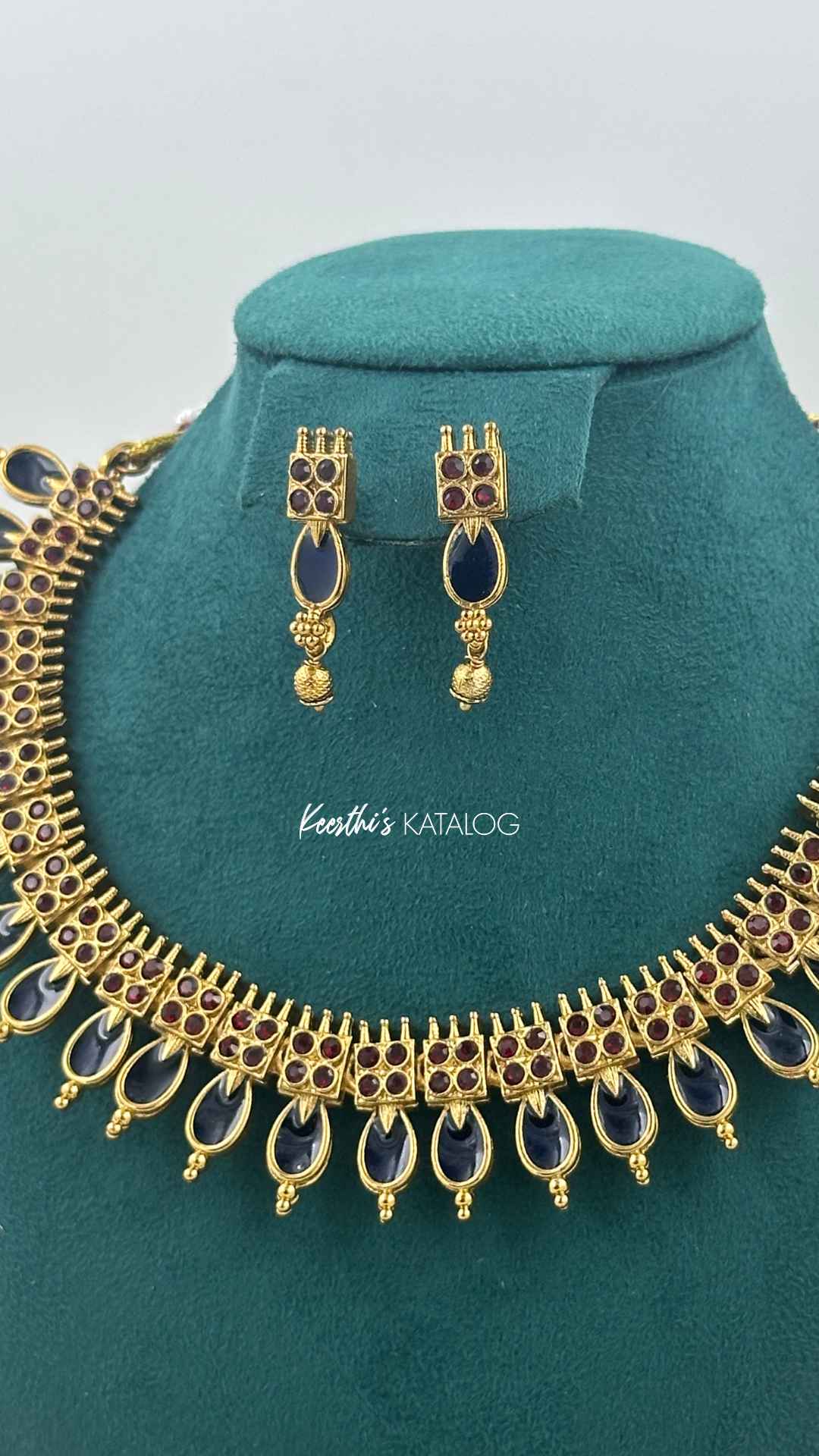 KN1223 - Neelambari Maala