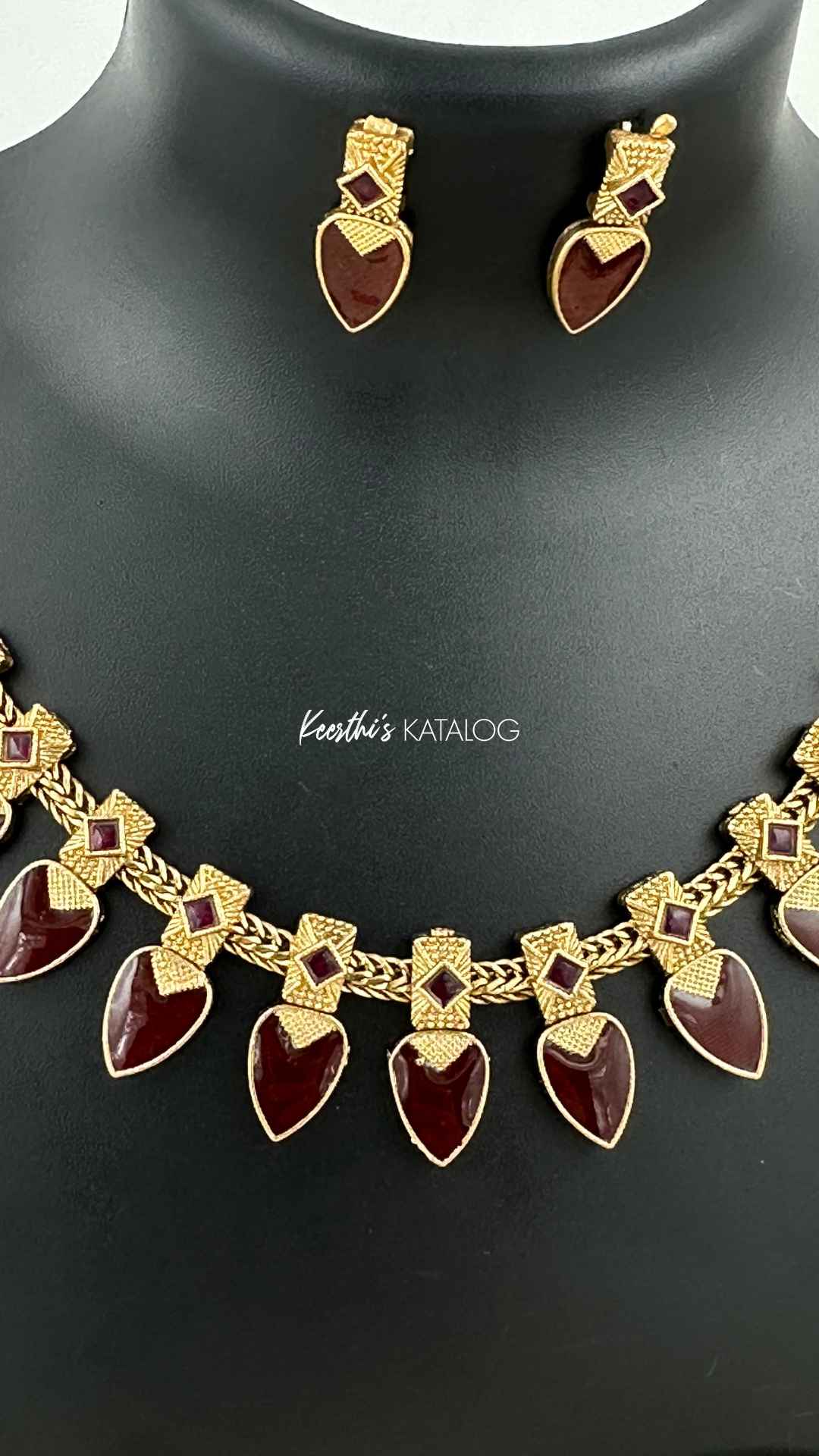 KN1194 - Ruby Nagapadam Set