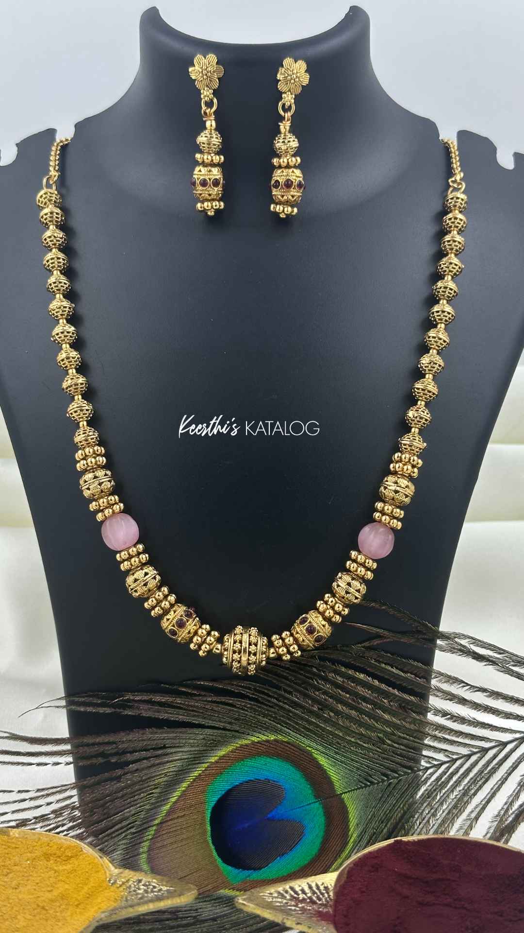 KN1203 - Rosa Orb Necklace